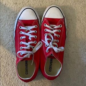Red low top converse